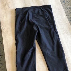 Under Armour compression leggings Medium